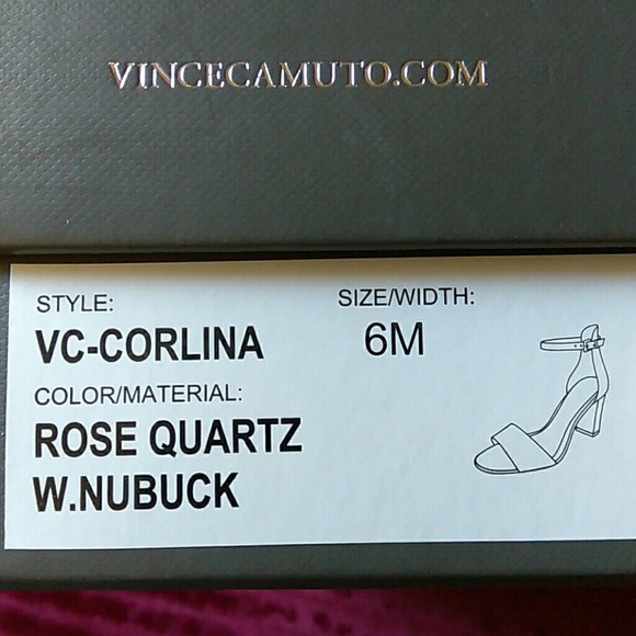 VINCE CAMUTO WEDGES. - Picture 3 of 6